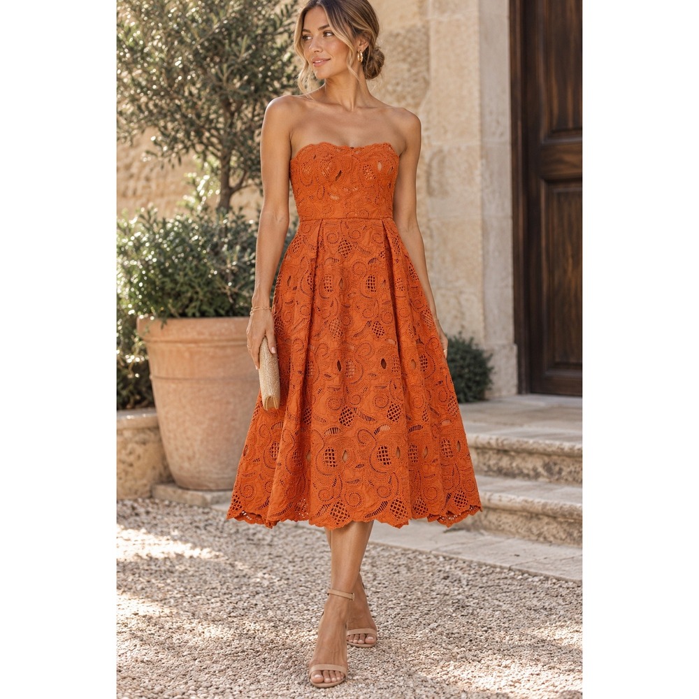Elliatt Strapless Eyelet Lace Midi Dress Burnt Orange Rust Sweetheart Neck L